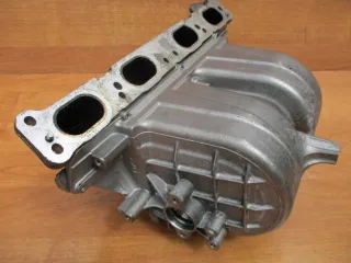 Z16XEP 55559225 55352859 24435069 Коллектор впускной Opel Astra H Арт e12749762, вид 3