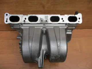 Z16XEP 55559225 55352859 24435069 Коллектор впускной Opel Astra H Арт e12749762, вид 6