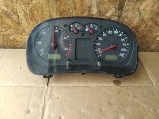 1J0919860B Щиток приборов (приборная панель) Volkswagen Golf 4 Арт e12745137, вид 1