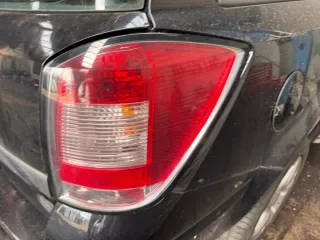  Фонарь задний правый Opel Astra H Арт e12741749, вид 1