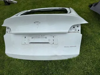  Крышка багажника (дверь 3-5) Tesla model Y Арт e12739663, вид 3