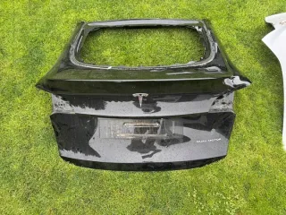  Крышка багажника (дверь 3-5) Tesla model Y Арт e12739662, вид 4