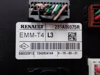 231A09375R Блок предохранителей Renault Trafic 2 Арт e12738154, вид 3