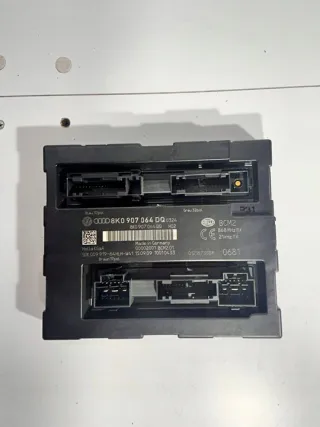 8K0907064DQ Блок предохранителей Audi A4 B8 Арт e12736662, вид 1