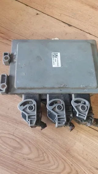 8200522357 Блок управления двигателем Renault Clio 3 Арт e12729890, вид 3