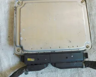 8N0906018Q 0261206439 Блок управления двигателем Audi TT 1 Арт e12727741, вид 2
