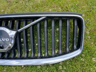 32291019 Решетка радиатора Volvo XC60 2 Арт e12727715, вид 3