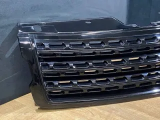 GK52-8200-AA Решетка радиатора Land Rover Range Rover 4 Арт e12726855, вид 2