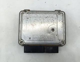 8U0907115B Блок управления двигателем Audi Q3 1 Арт e12726799, вид 3