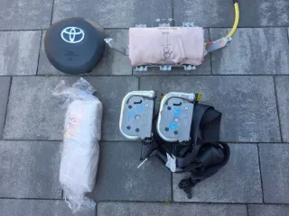 2011-2017 Подушка безопасности Toyota Yaris 3 Арт e12720813, вид 1