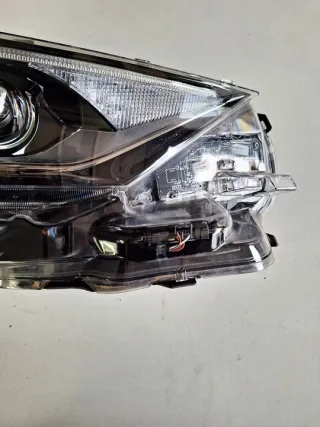 81110-02K60 Фара правая Toyota Auris 2 Арт e12709979, вид 2