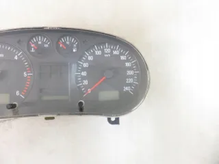 110008770013 Щиток приборов (приборная панель) Seat Toledo 2 Арт e12704122, вид 6
