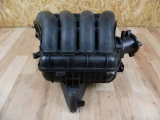 2012-2017 PE0113100 Коллектор впускной Mazda 5 1 Арт e12529557, вид 3