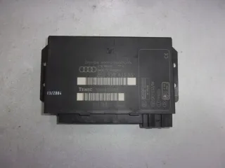 8E0959433BM Блок предохранителей Audi A4 B7 Арт e12425992, вид 1