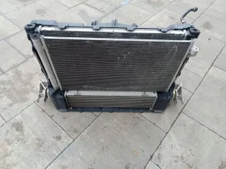 8590047 Радиатор (основной) BMW 5 G30/G31 Арт e12070992, вид 1