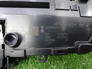 A2059056411,2059056411 Панель управления магнитолой Mercedes C W205 Арт 00252827, вид 4