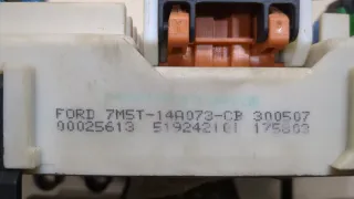 97RA000001 Блок предохранителей Ford Focus 2 Арт 9445448, вид 4
