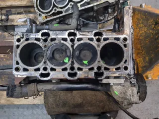 351F32FU00,211102F100 Блок цилиндров Kia Sorento 2 Арт 8270797, вид 1