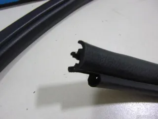 MR525838 Уплотнитель (внутри) Mitsubishi Lancer 10 Арт E14751237, вид 3
