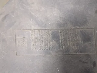 MB957381 Корпус воздушного фильтра Mitsubishi Carisma Арт 9250692, вид 2