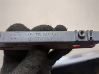A2038201456 Дополнительный фонарь (Стоп-сигнал) Mercedes C W203 Арт 20335584, вид 3