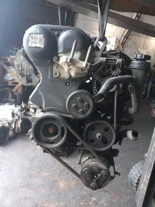 HXDA Двигатель Ford C-max 1 1.6л Арт EM17-53-1958_1