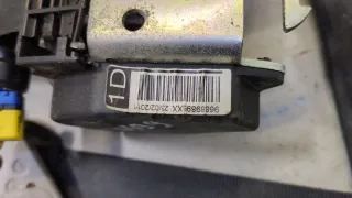  Ремень безопасности передний правый Citroen C3 Picasso Арт 20454010, вид 3