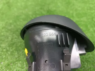 8X2820951 Дефлектор обдува салона Audi A1 Арт 2-44426, вид 4