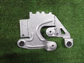 A2055452540 Кронштейн блока управления двигателем Mercedes C W205 Арт 2-142401, вид 2