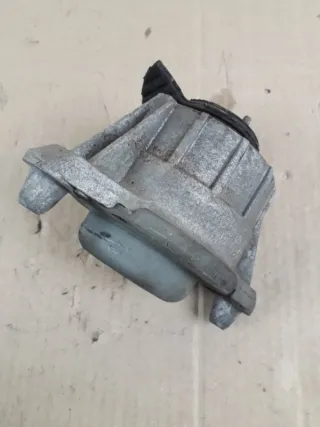 A2042400917 Подушка крепления двигателя Mercedes C W204 Арт 2-156158, вид 1