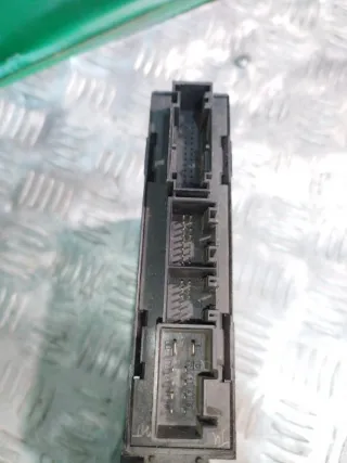 7L0959795 Моторчик стеклоподъемника задней левой двери Volkswagen Touareg 2 Арт 2-237851, вид 3