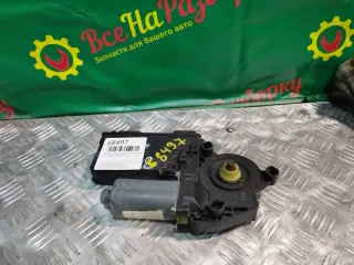 7L0959795 Моторчик стеклоподъемника задней левой двери Volkswagen Touareg 2 Арт 2-237851, вид 4