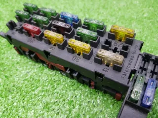 A1405450601 Блок предохранителей Mercedes S W140 Арт 2-277510, вид 2