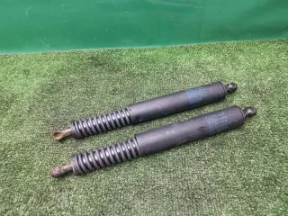 7L6827550N Амортизаторы багажника Volkswagen Touareg 1 Арт 2-336335, вид 1