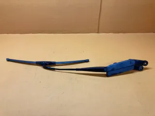 7P0 955 410 B Щеткодержатель (поводок стеклоочистителя, дворник) Porsche Cayenne 958 Арт 2-544844, вид 1