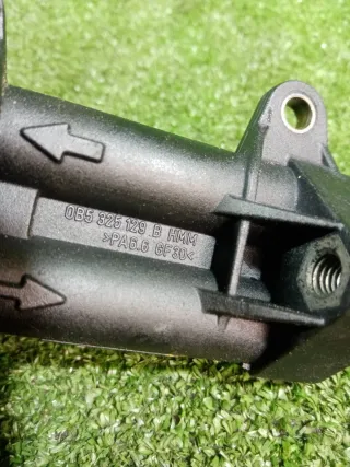 0B5325129B Фланец (тройник) системы охлаждения Audi A4 B8 Арт 2-557224, вид 5