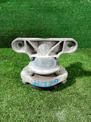8E0399105JD Подушка акпп Audi A4 B7 Арт 2-846582, вид 1