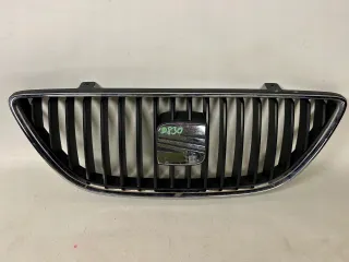  Решетка радиатора Seat Exeo Арт AL17640333759, вид 1