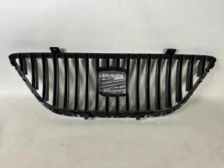  Решетка радиатора Seat Exeo Арт AL17640333759, вид 3