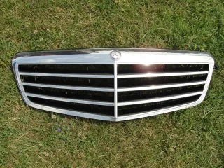 A2128800883,mb Решетка радиатора Mercedes E W212 Арт AL17676654374, вид 1