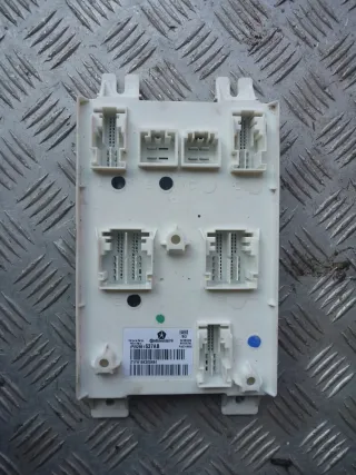 52851637AB,52851637AA,abc Блок комфорта Maserati GranTurismo Арт AL17660771631, вид 1
