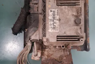 0281011943 Блок управления двигателем Opel Astra J Арт AL17657025231, вид 1