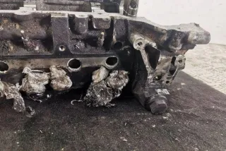 R6400162201 Клапанная крышка Mercedes B W245 Арт AL17619854440, вид 13