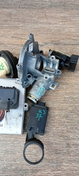 56044221AE Блок управления (другие) Jeep Cherokee KJ Арт AL17623297920, вид 2