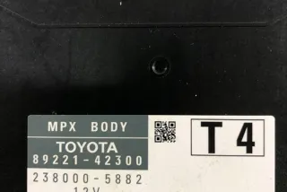 8273042811 Короб предохранителей Toyota Rav 4 4 Арт AL17598442317, вид 2