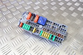 9350313 Короб предохранителей BMW 5 G30/G31 Арт AL17604235115, вид 1