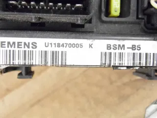 U118470005 Короб предохранителей Citroen C5 2 Арт AL17755579947, вид 3