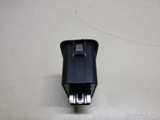 Кнопка открывания багажника Kia Quoris restailing 2 2014г. 818303T000 - Фото 5