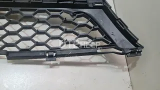 BR5S501T0A Решетка в бампер центральная Mazda 3 BK Арт AM23440558, вид 14