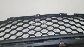 BR5S501T0A Решетка в бампер центральная Mazda 3 BK Арт AM23440558, вид 10